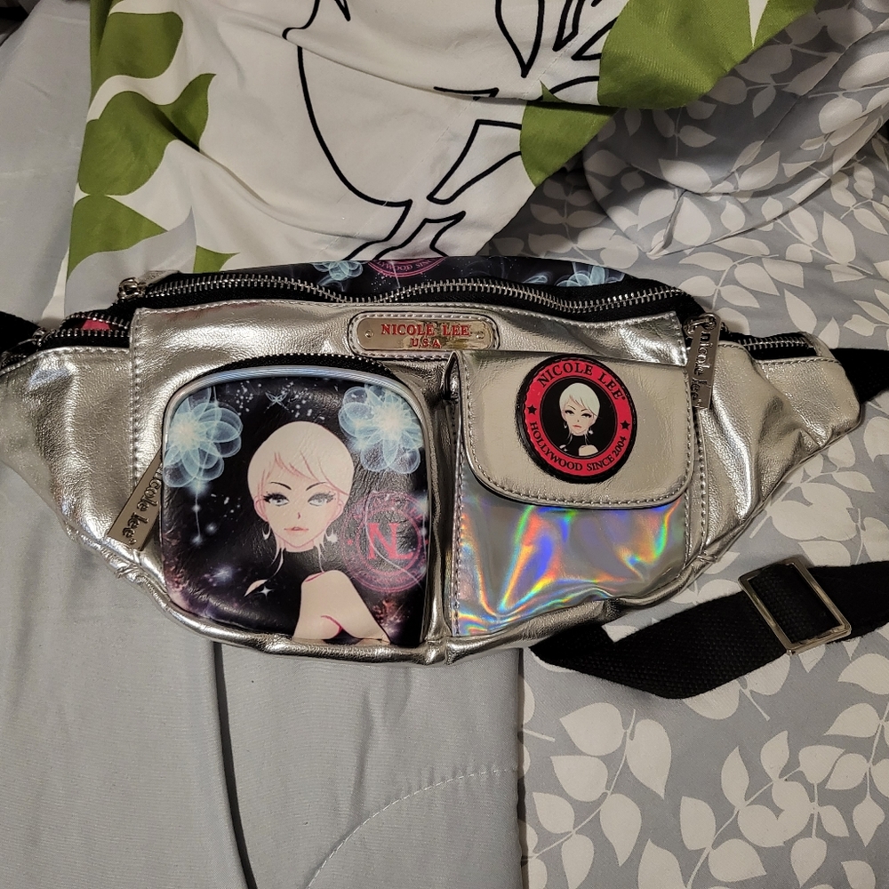 Nicole lee fanny pack